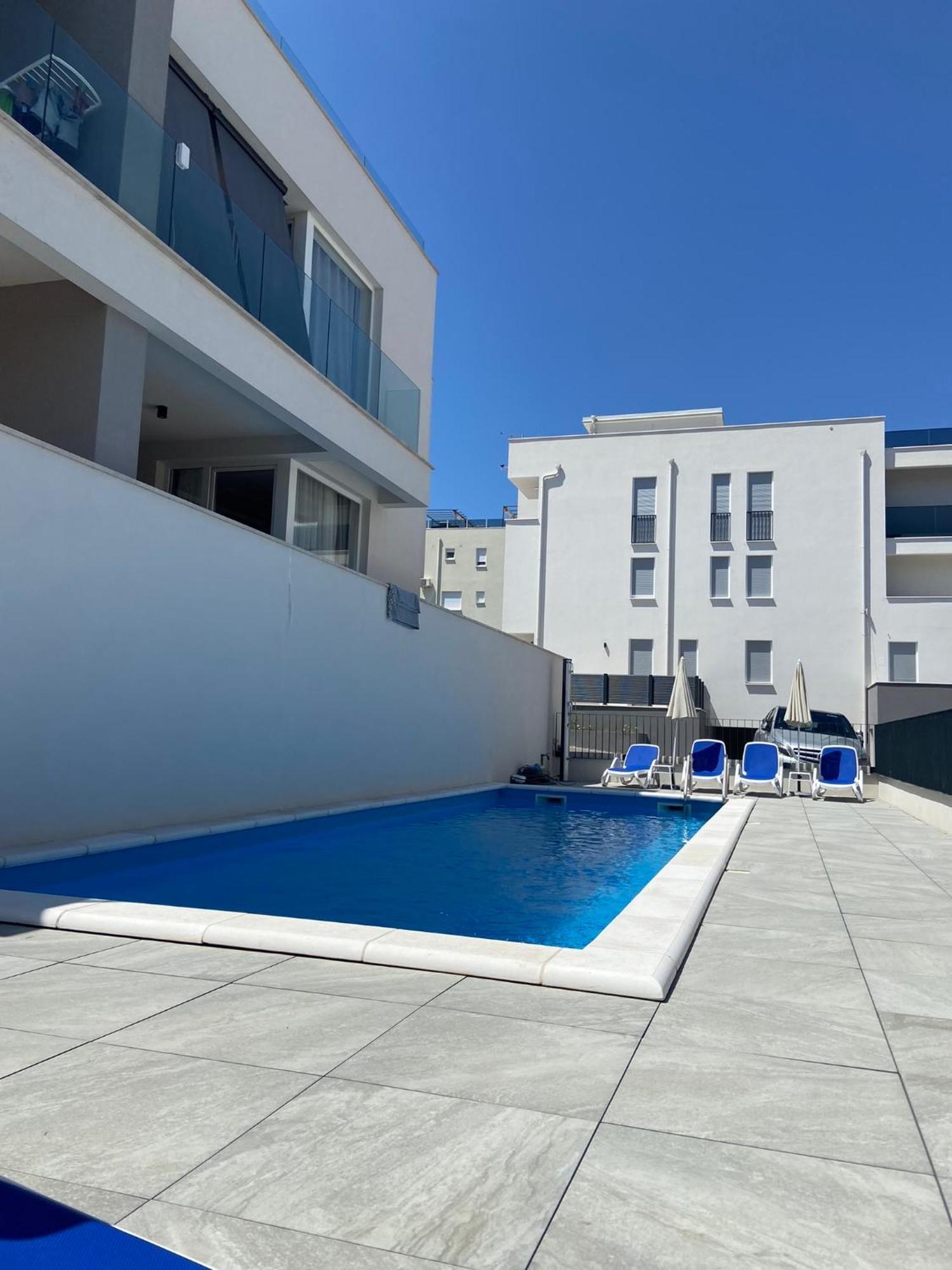 Villa Apartment Joel Трогир Екстериор снимка